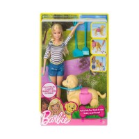 Barbie ve Tuvalet Eğitimindeki Sevimli Köpeği 